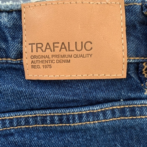 Zara Authentic Denim By TRF Cut-Off Short Size 8 - Picture 5 of 8